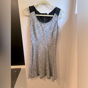 Dress with zipper in back